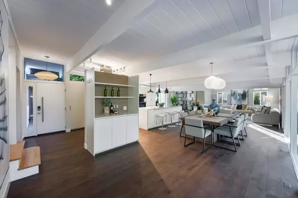 Palo Alto, CA 94303,653 Wildwood LN