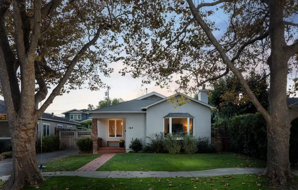 Redwood City, CA 94062,164 Lowell ST