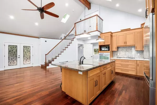 Boulder Creek, CA 95006,352 Manzanita AVE