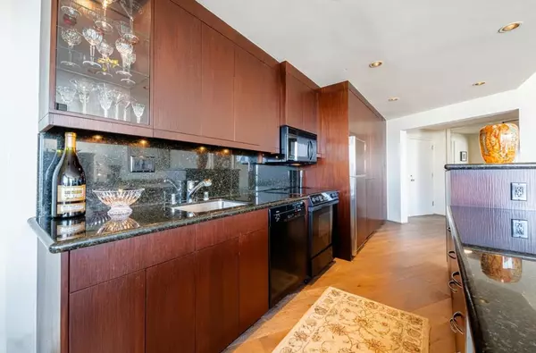 San Francisco, CA 94109,1200 Gough ST #7E