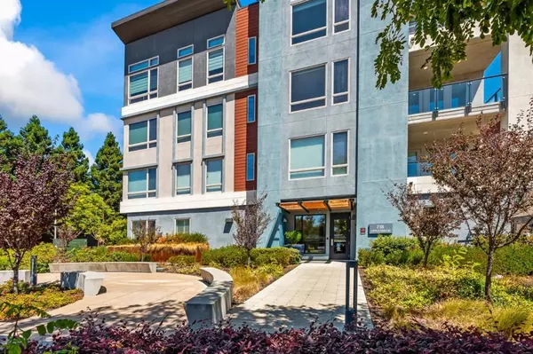 Foster City, CA 94404,718 Eppleton LN #303