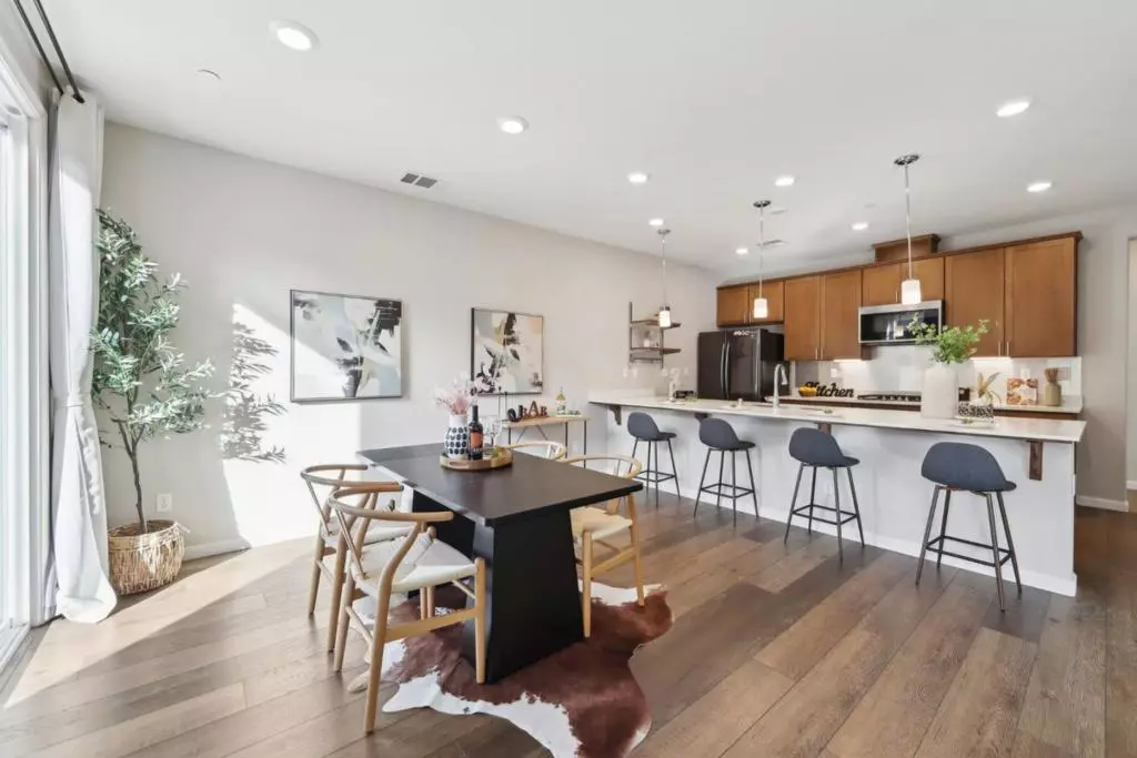 Milpitas, CA 95035,621 Clover Circle
