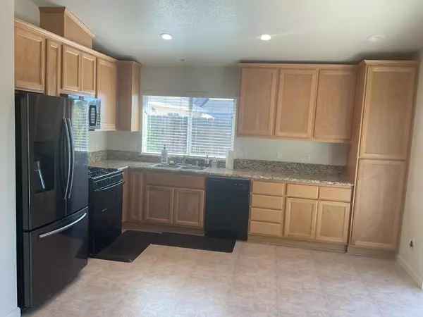 Merced, CA 95341,362 Rhianon DR