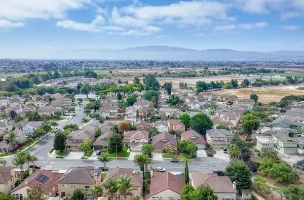 Salinas, CA 93906,822 Castleton ST