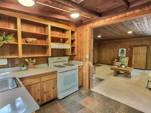 Boulder Creek, CA 95006,173 N Sequoia RD