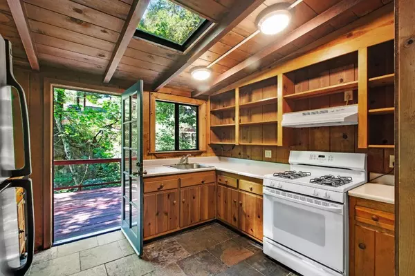 Boulder Creek, CA 95006,173 N Sequoia RD