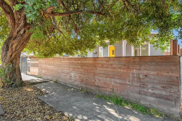 Oakland, CA 94621,1521 80th AVE