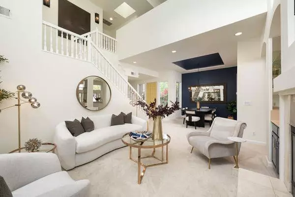 816 Corriente Point DR, Redwood City, CA 94065