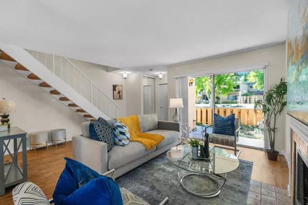 Sunnyvale, CA 94087,125 Connemara WAY #3