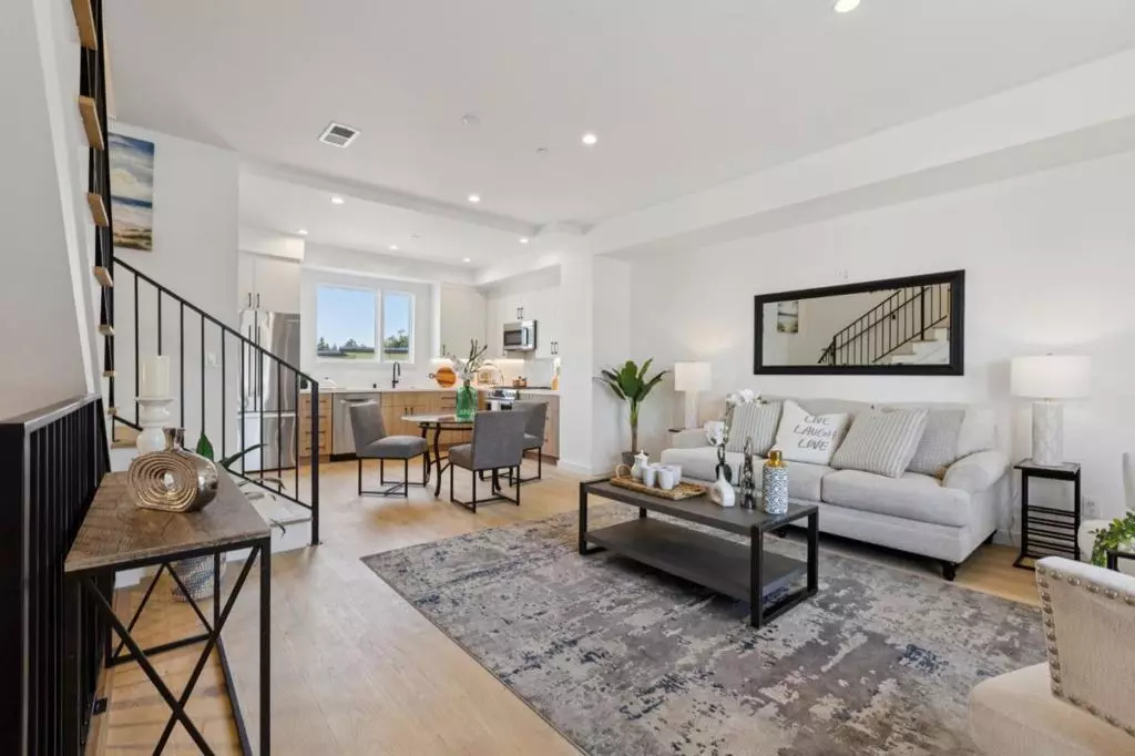 Burlingame, CA 94010,1433 Floribunda AVE #5