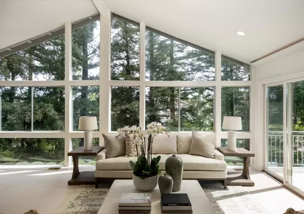 Los Altos Hills, CA 94022,13456 Mandoli DR