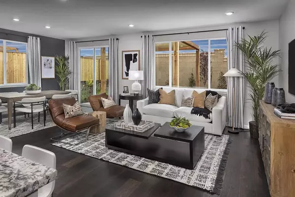 Hollister, CA 95023,1920 Peony ST