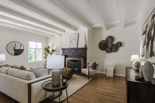 San Mateo, CA 94402,26 W 4th AVE #1