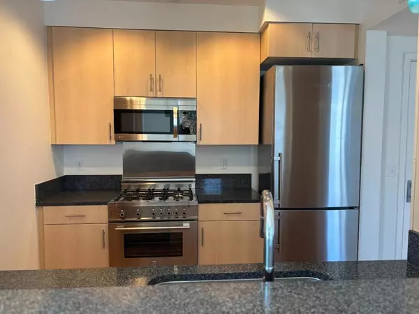 Capitola, CA 95010,1066 41st AVE #A202