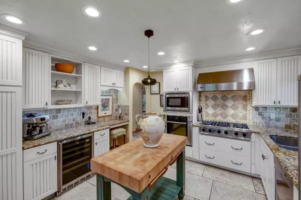 Carmel, CA 93923,0 SW Santa Rita 4 SW of Ocean ST