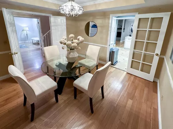 Redondo Beach, CA 90278,1812 Clark LN #A