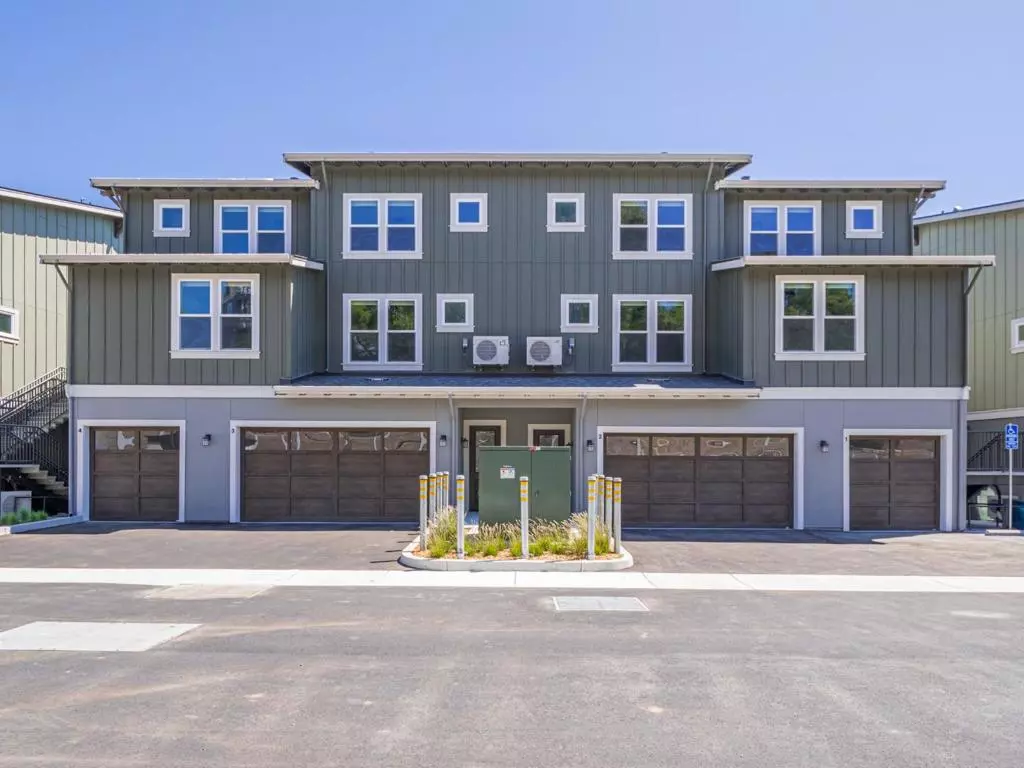 Aptos, CA 95003,121 Aptos Village WAY #1