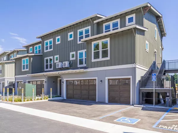 Aptos, CA 95003,121 Aptos Village WAY #1