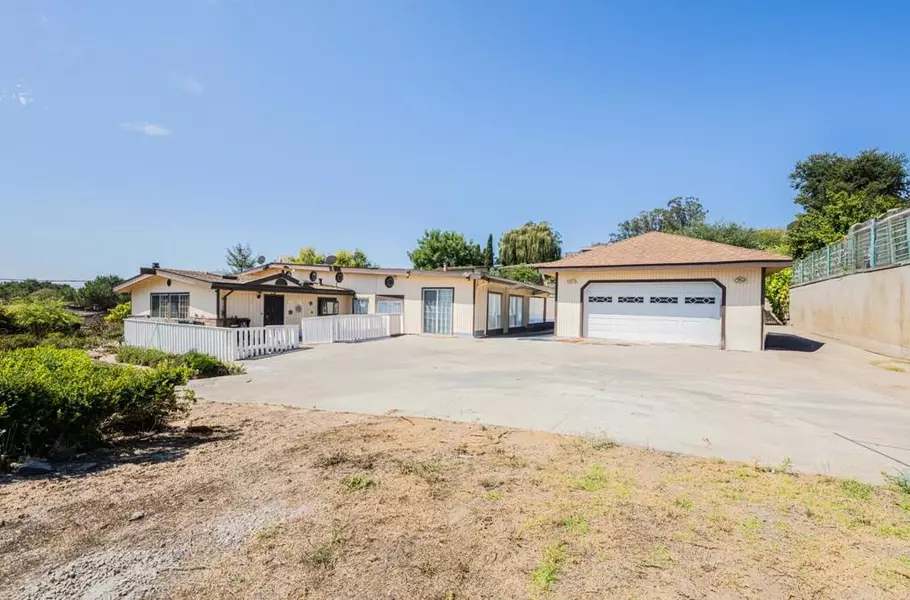 17945 Pesante RD, Salinas, CA 93907