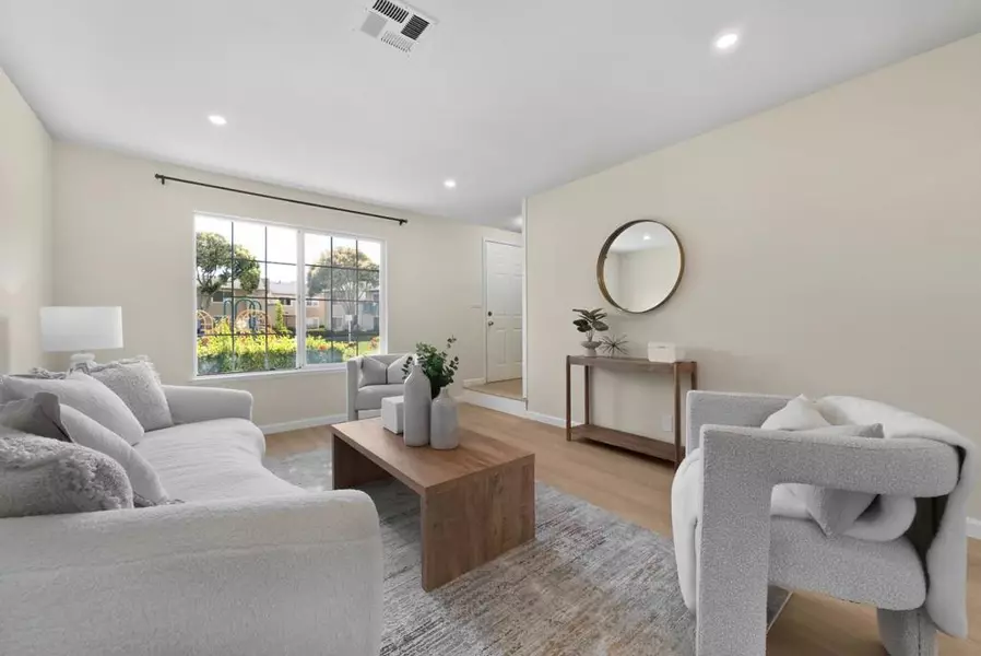 4243 Comet CIR, Union City, CA 94587