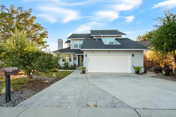 1090 Los Altos DR, Hollister, CA 95023