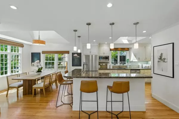 Redwood City, CA 94062,161 Jeter ST