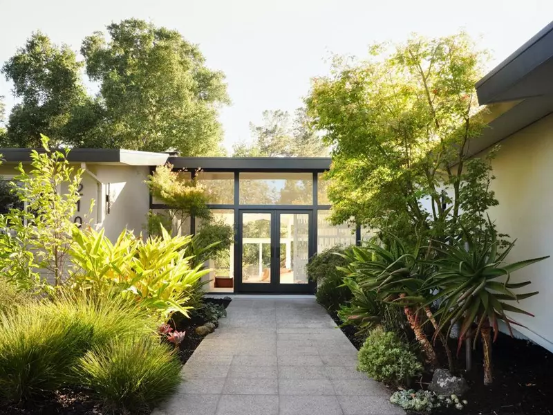 210 Cervantes RD, Portola Valley, CA 94028