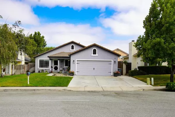 1330 Meridian ST, Hollister, CA 95023