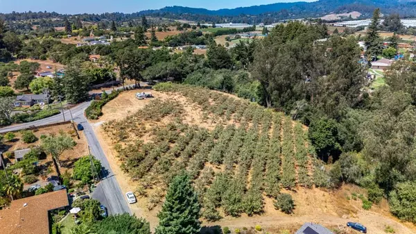 Watsonville, CA 95076,125 Gilchrist WAY