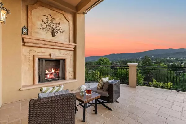 Los Altos, CA 94024,24570 Ruth Lee CT