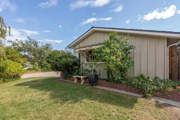 San Jose, CA 95129,4626 Moorpark AVE