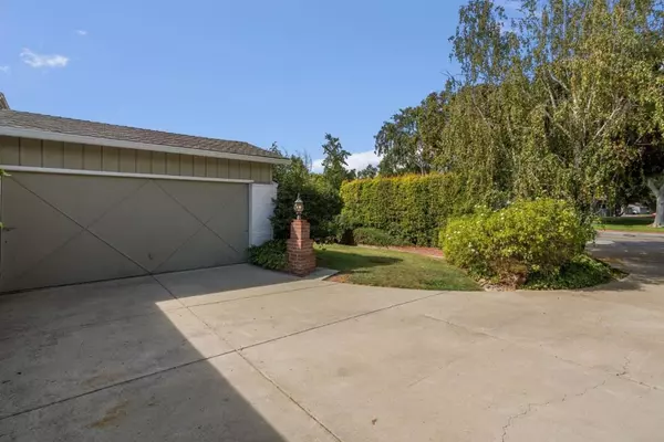 San Jose, CA 95129,4626 Moorpark AVE