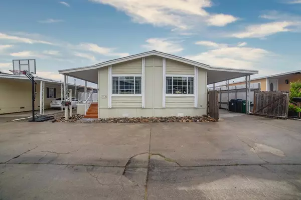 49 Blanca LN, Watsonville, CA 95076