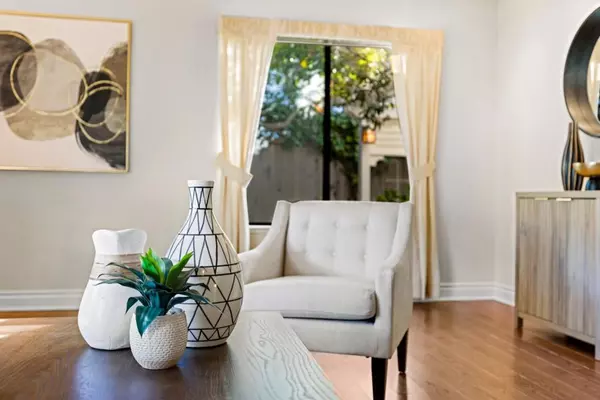 Monterey, CA 93940,9 Deer Stalker