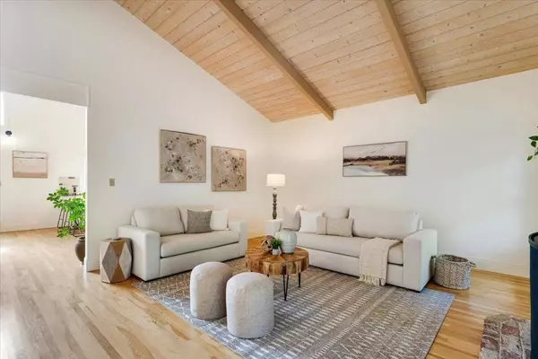 Aptos, CA 95003,455 Calle Del Sol