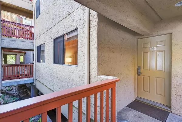 Aptos, CA 95003,123 Seascape Resort DR #123
