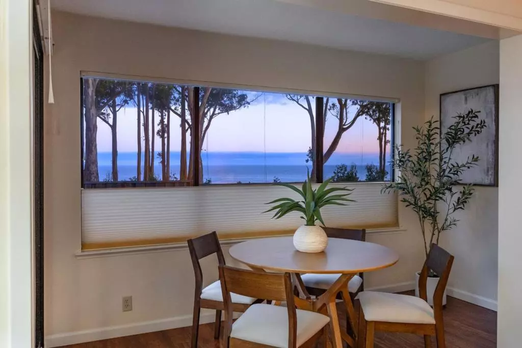 Capitola, CA 95010,825 Balboa AVE #104