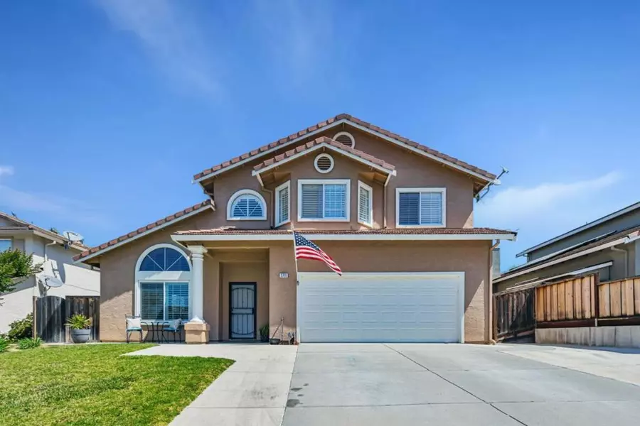 2711 Valley View RD, Hollister, CA 95023