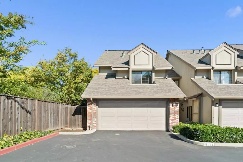 Campbell, CA 95008,353 W Rincon AVE #E