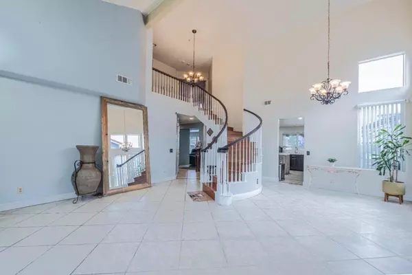 Salinas, CA 93905,1454 Madrone DR