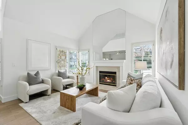 Redwood City, CA 94061,401 Wembley CT