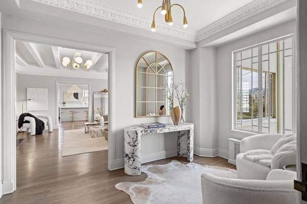 Oakland, CA 94612,244 Lakeside DR #10