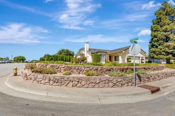 Hollister, CA 95023,37 Bruces CT