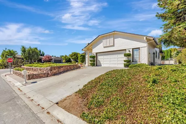 Hollister, CA 95023,37 Bruces CT