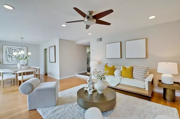 Cupertino, CA 95014,22941 Longdown RD