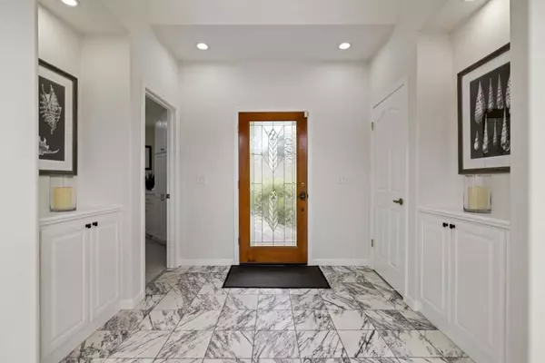 Half Moon Bay, CA 94019,424 6th AVE