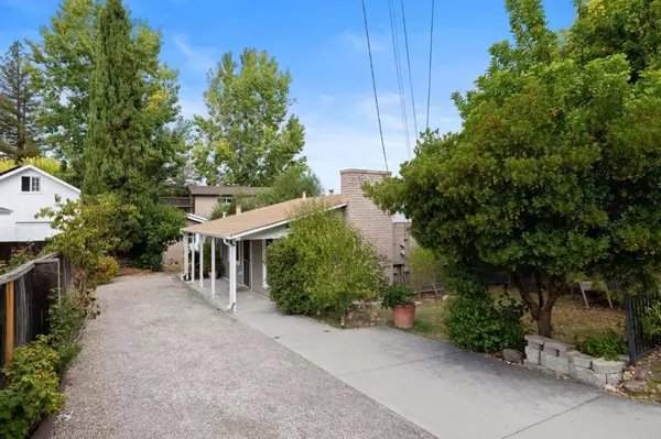 Menlo Park, CA 94025,2160 Oakley AVE