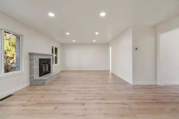 Hollister, CA 95023,1150 Bonnie View RD