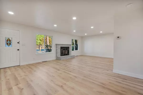 Hollister, CA 95023,1150 Bonnie View RD