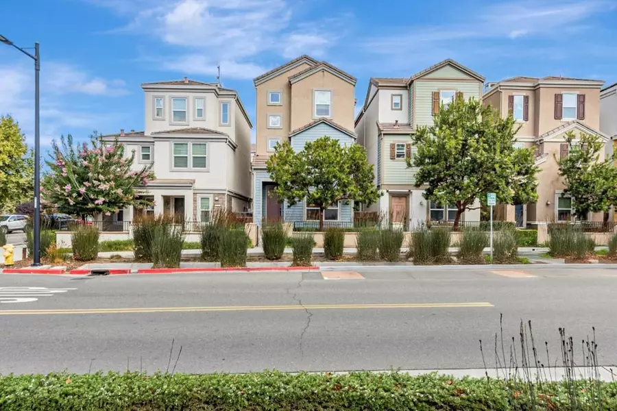 813 Garden ST, Milpitas, CA 95035